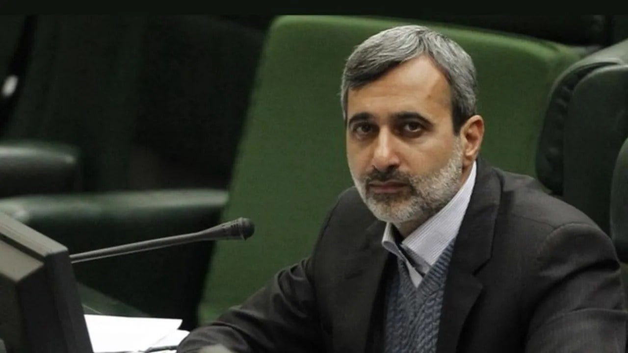 بازنشسته دنبال وام، مدیران دنبال طراحی و رونمایی لوگو؟ / مقتدایی: پول بازنشستگان ملک شخصی مدیران نیست