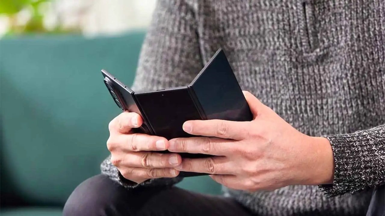گلکسی Z TriFold 2 و گوشی رولشونده شاید زودتر از انتظار عرضه شوند؛ واکنش سامسونگ به iPhone Duo