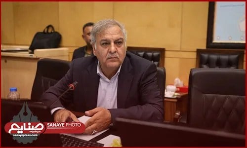 تصمیمات شتابزده دولت آرامش را از بازار خودرو گرفته است/ سیاستگذاریهای کنونی حوزه خودرو ناآگاهانه و ناشیانه است