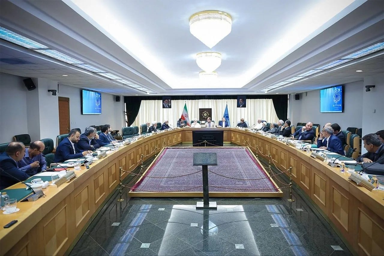 بررسی تحولات پولی و مالی در نشست مشترک کمیسیون اقتصادی مجمع تشخیص و بانک مرکزی