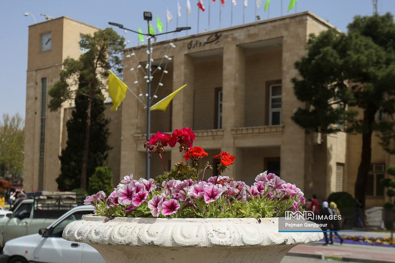 شهرداری اصفهان در مسیر تحقق برنامه ۱۴۱۰؛ عملکرد ۶۰۰ شاخص بررسی شد