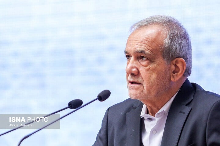 هشدار پزشکیان درباره فشارهای اقتصادی | بریکس نباید اجازه اخلال در تجارت کشورها را بدهد | ارائه پیشنهاد ایجاد یک شرکت بیمه اتکایی مشترک بریکس توسط ایران