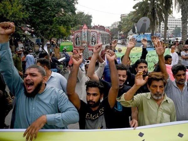 اعتراض به کمبود گاز و گرانی در پاکستان در آستانه فصل زمستان