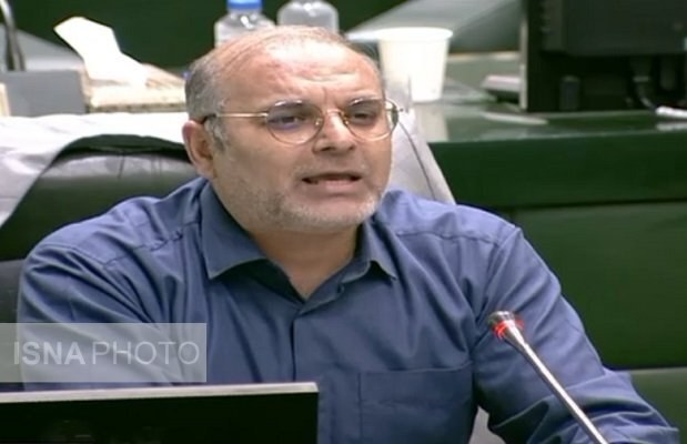 نماینده مجلس: ترامپ در باتلاق افزایش قیمت نفت دستوپا میزند/ در صورت تکرار تجاوز منافع آمریکا در مقاطع مختلف مورد هدف قرار خواهد گرفت