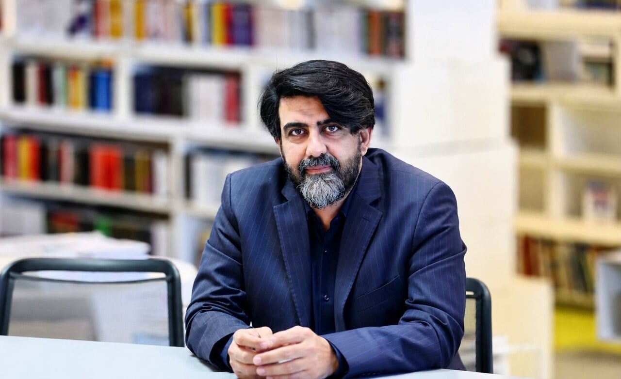 انبارهای شهرداری برای تثبیت قیمت کالاهای اساسی پر است