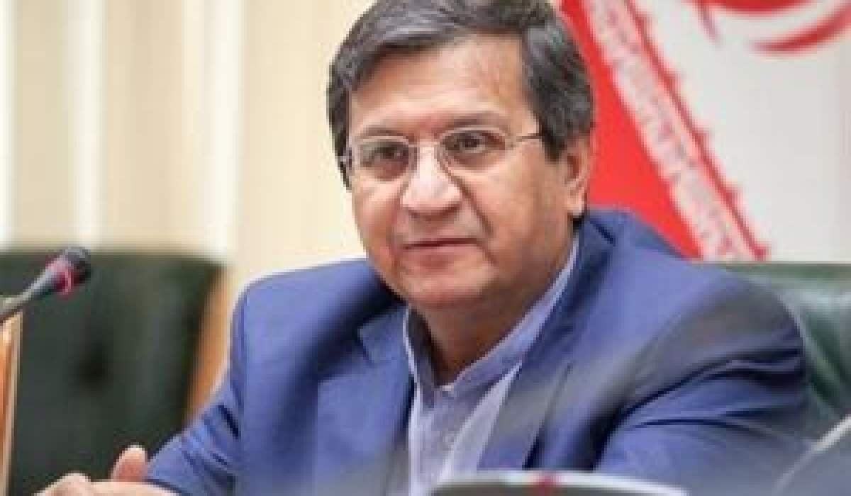 همتی: میخواهیم تقاضاها و نیازهای مردم را در بازار رسمی ارز تأمین کنیم