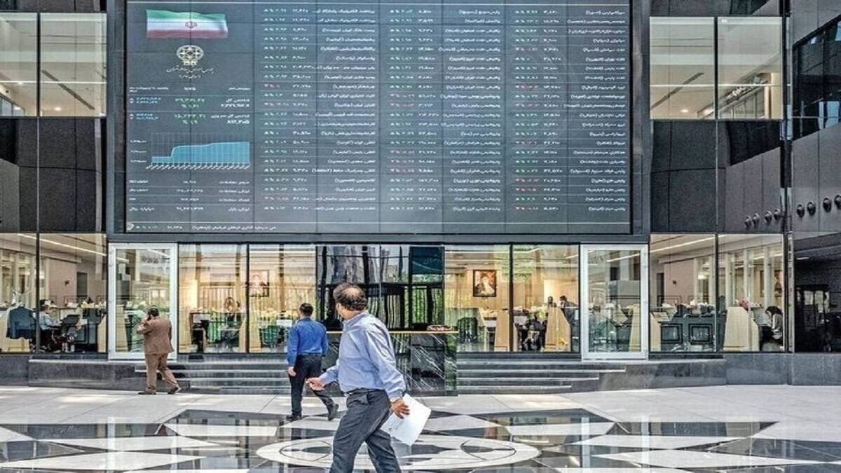 شاخص کل بورس ۸ میلیون و ۱۰۵ هزار واحد رسید/ ۲۰۰ میلیارد تومان نقدینگی وارد بازار سهام شد