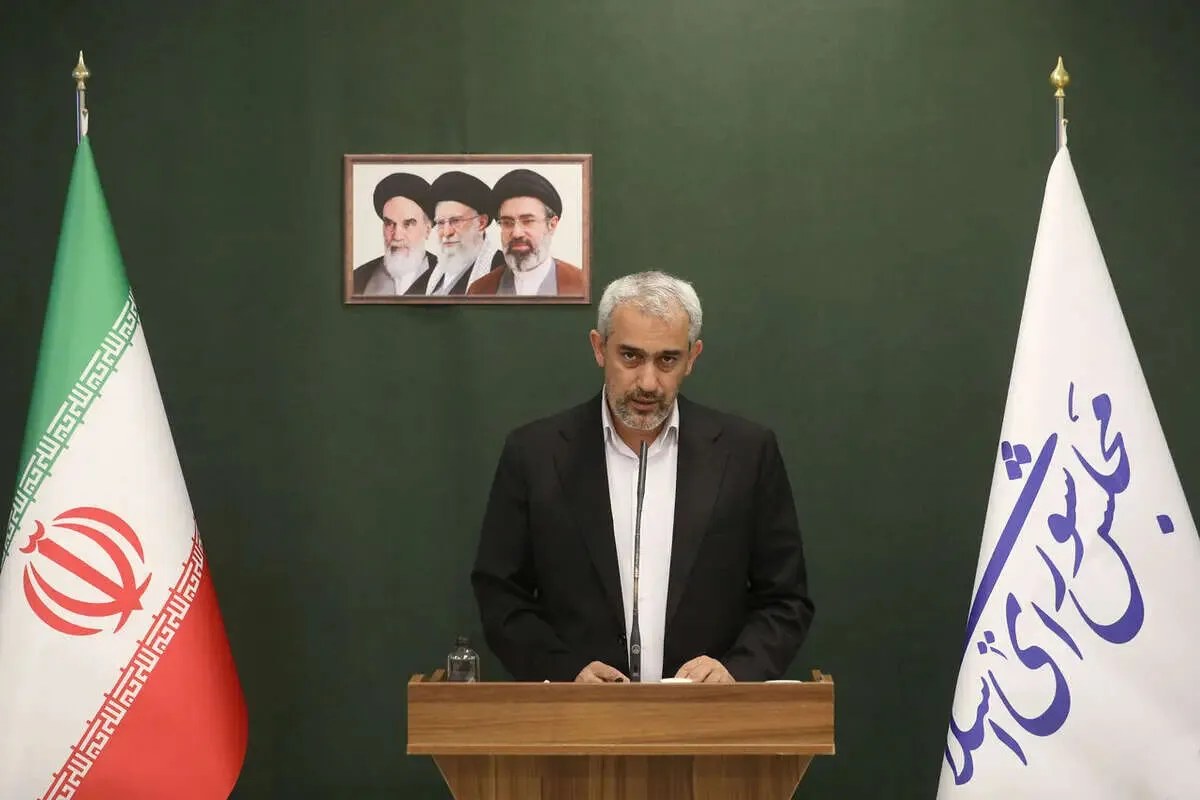 خبر مهم وزیر اقتصاد درباره مالیات کسبوکارها و فرار مالیاتی؛ مالیات 10 میلیون کسبوکار صفر شد