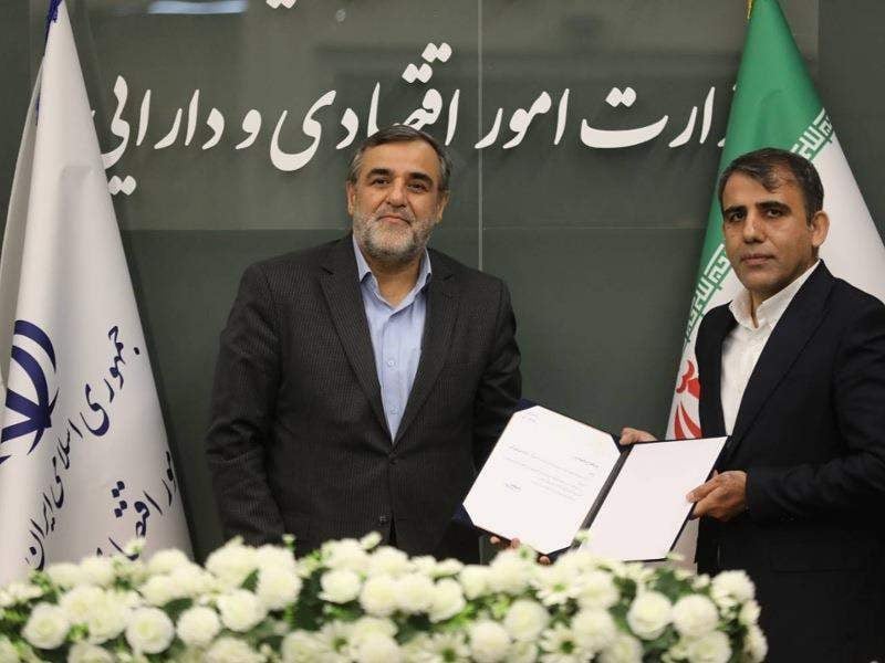 استقبال معاون وزیر امور اقتصادی و دارایی از عملکرد بانک مسکن در تامین مالی پروژههای مسکن