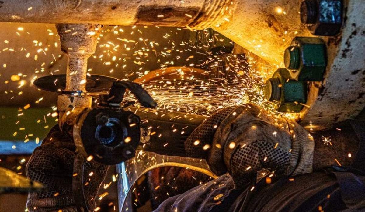 پالایشگاههای آسیبدیده به مدار برمیگردند؟ / زمستان سختتر میشود؟