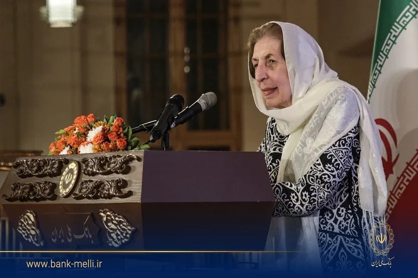 رونمایی از کتاب عکس «هزاران سال ایران» در موزه بانک ملی ایران / ژاله آموزگار: ما میآییم و میرویم، اما ایران میماند
