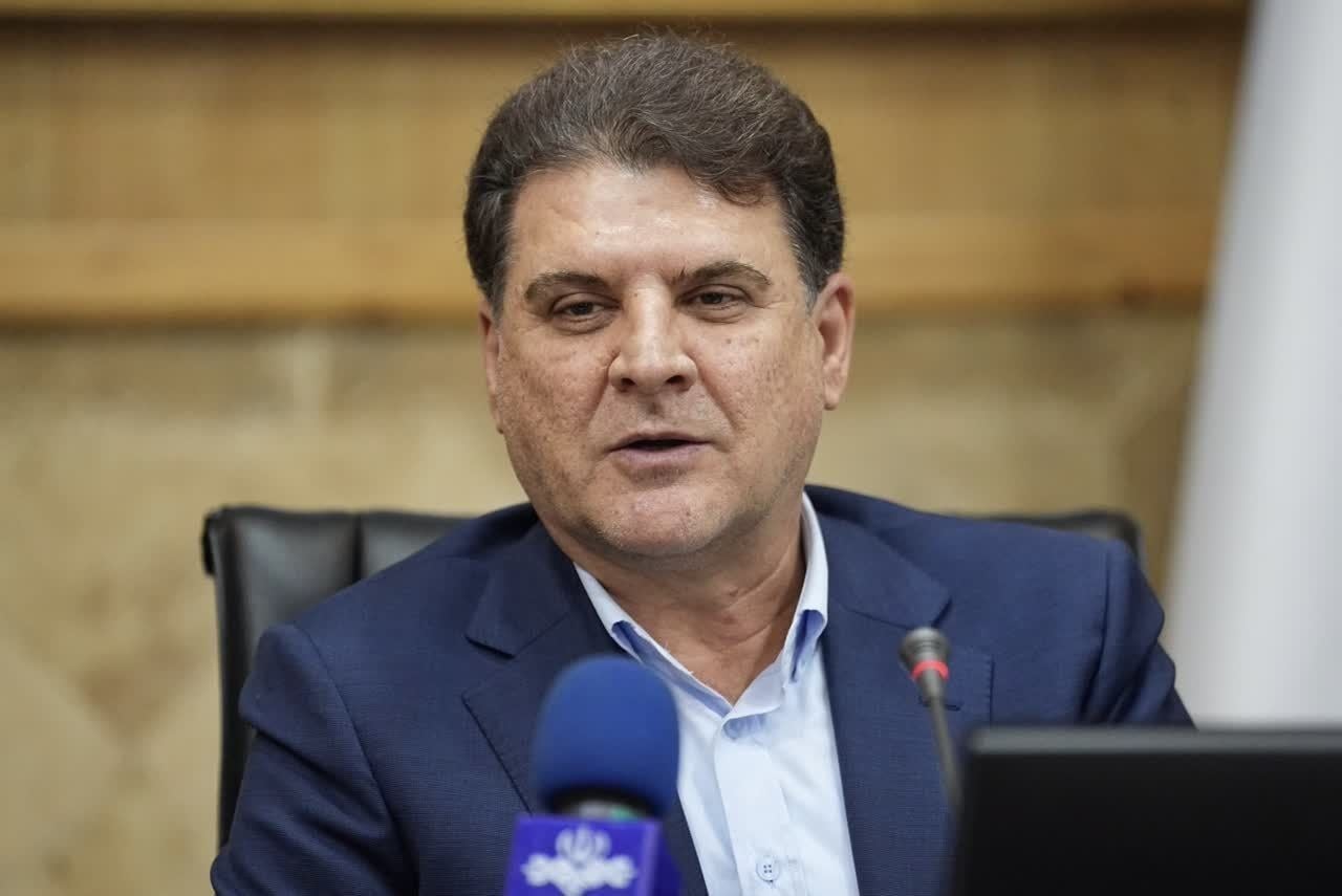 مطالبات معوق بیمه و بازنشستگان به دولت منتقل می‌شود