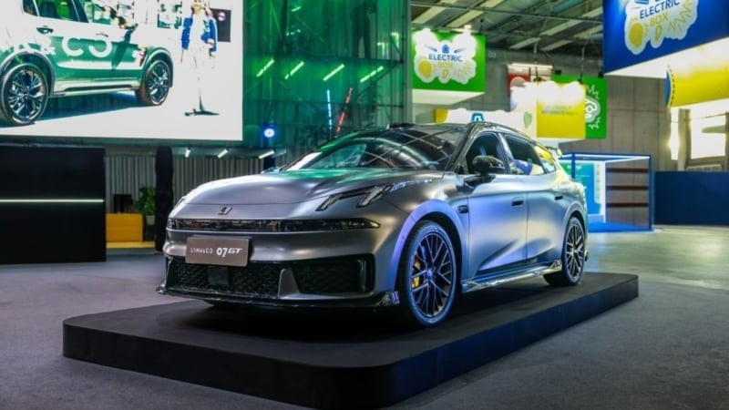 لینک اند کو 07 GT استیشن پلاگاین هیبریدی در پاریس رونمایی شد؛ مشخصات کامل، برد 170–200 کیلومتر و شتاب 4 ثانیهای نسخه AWD