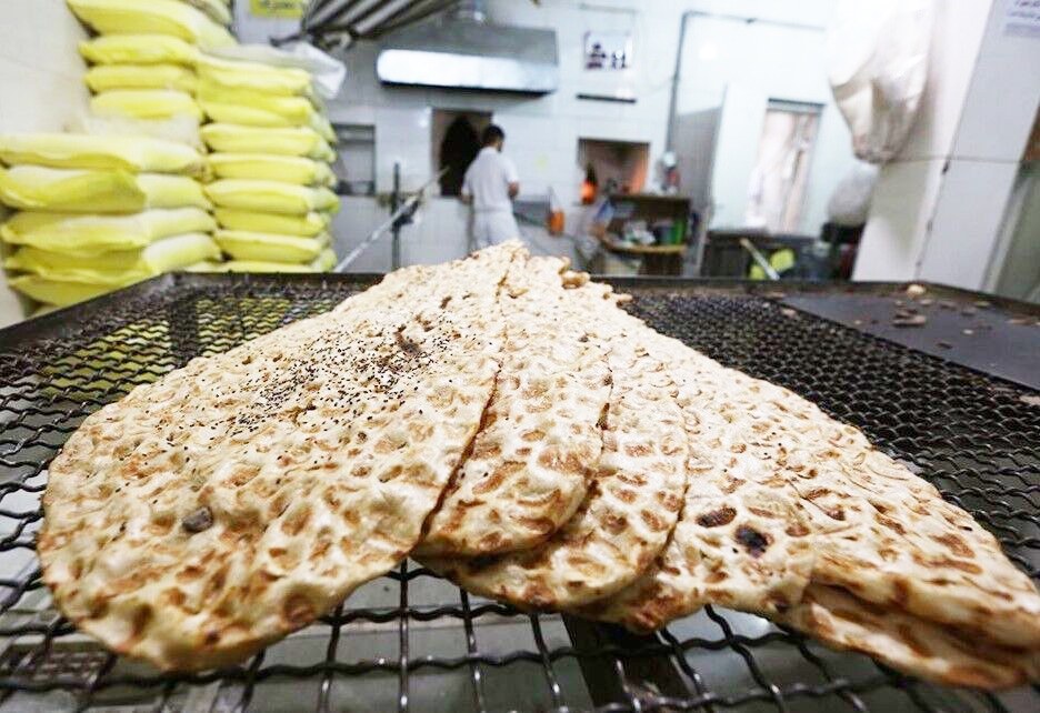 آیا فروش وزنی نان میتواند عدالت را به سفره مردم برگرداند؟