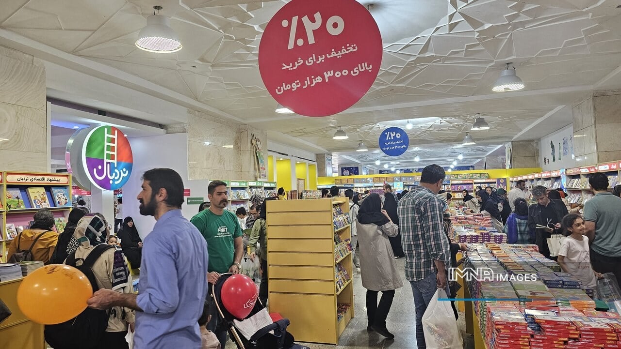 فروش بیش از ۲۲ هزار نسخه کتاب در نمایشگاه کتاب زنجان