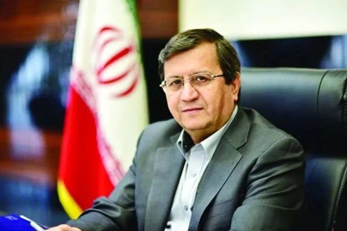 همتی: بانک مرکزی در خط مقدم مشکلات ارزی و تأمین مالی کشور است