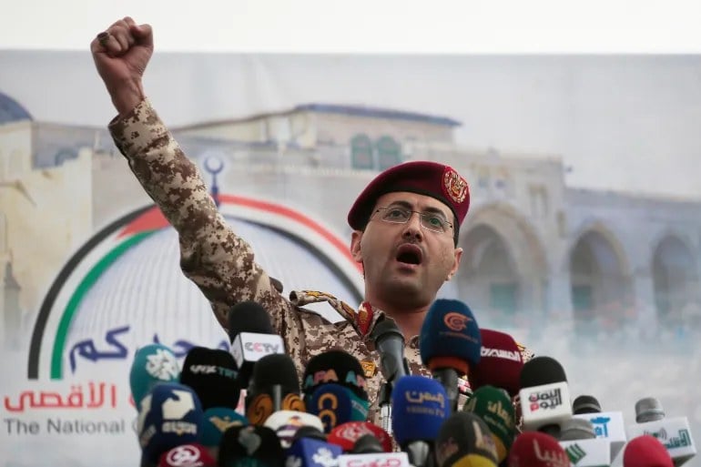 حوثیها مدعی حمله بر فرودگاه ملک خالد و پایگاه هوایی خمیس مشیط شدند