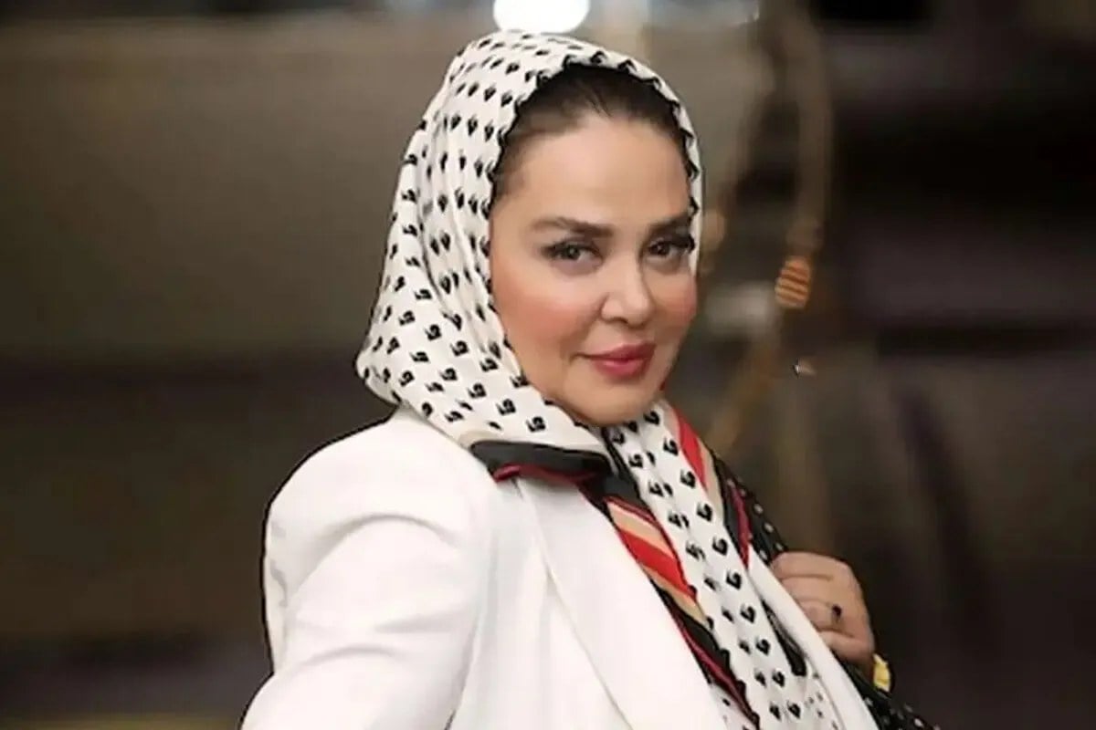 ویدئوی جنجالی درباره گروه فیلمبرداری بهاره رهنما؛ صاحب کافه چه میگوید؟
