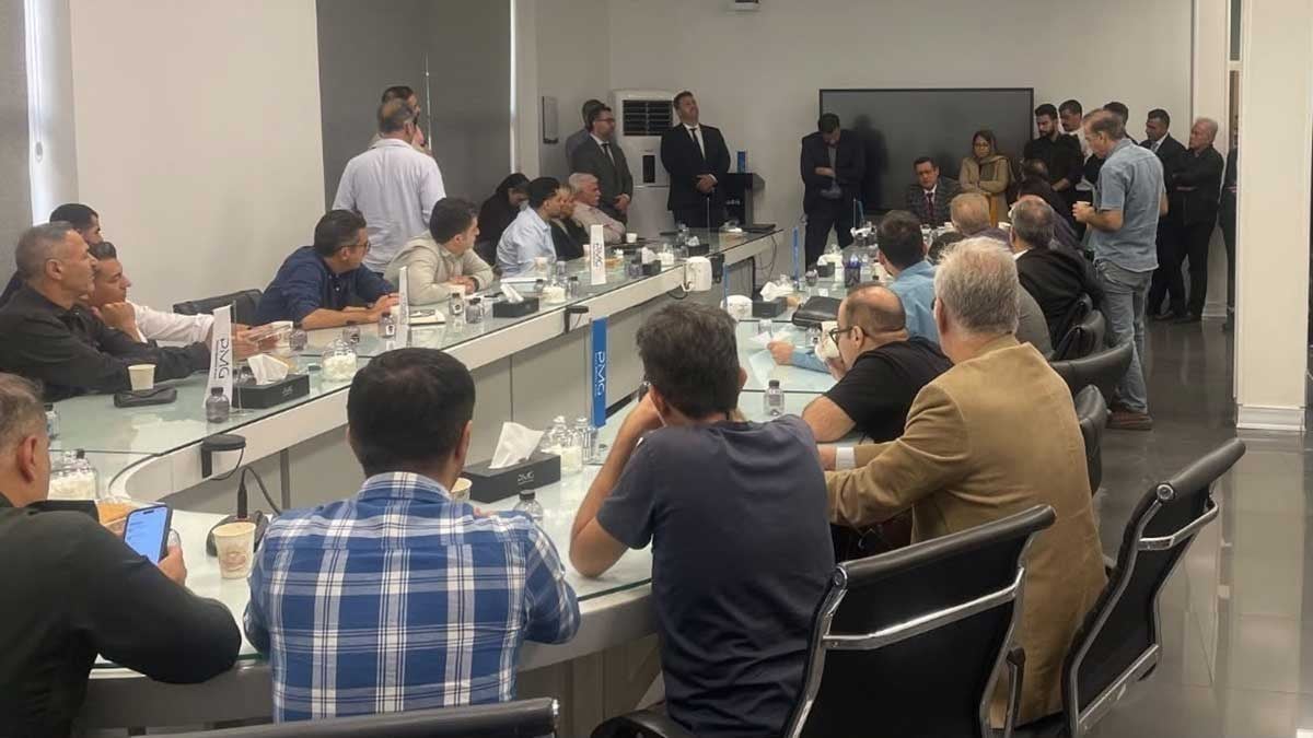 پاسخگویی شفاف و بیواسطه مدیران پرشیا خودرو به مشتریان