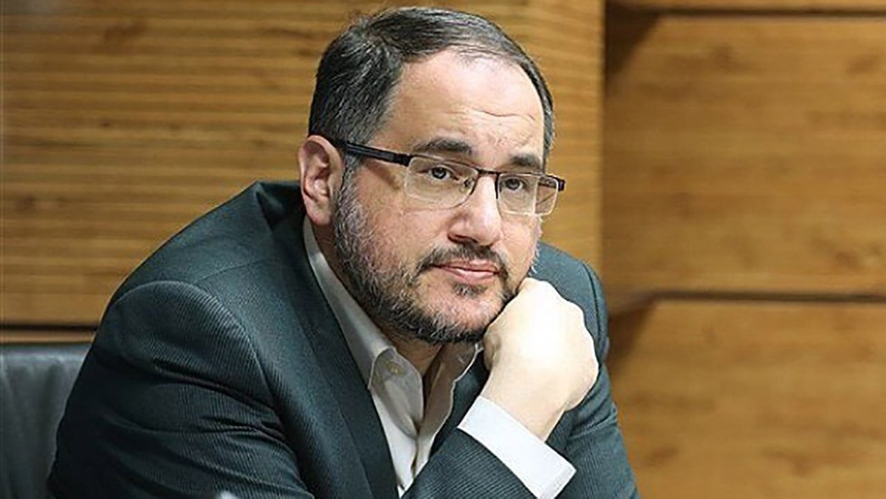 رئیس مرکز پژوهشهای مجلس: ثابت نگهداشتن قیمتها ممکن است به تولید آسیب برساند و موجب کاهش آن شود/ خلق پول توسط بانک ها باید مهار شود
