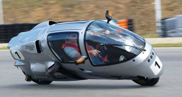 Peraves EcoMobile: موتورسیکلتی با ظاهر هواپیما و روح BMW