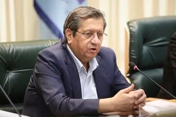همتی: دشمنان در جنگ اقتصادی به اهداف خود نخواهند رسید