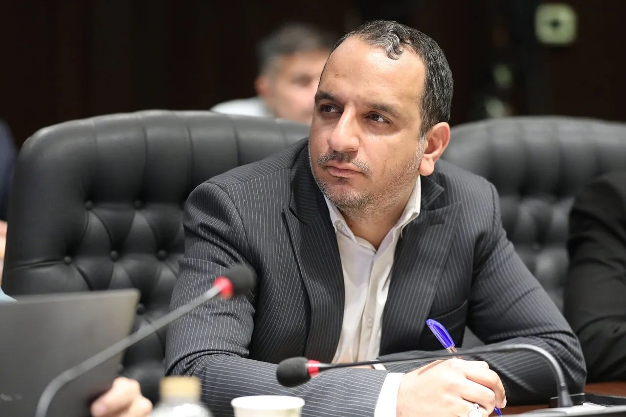 دبیر کمیسیون انرژی مجلس: اگر ایران نتواند از منطقه نفت صادر کند، هیچکس صادر نمیکند