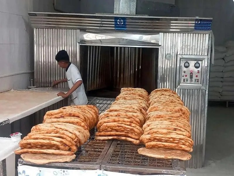 نانهایی که روی کاغذ پخته میشوند! ماجرای عجیب کارتهای بانکی در نانواییها