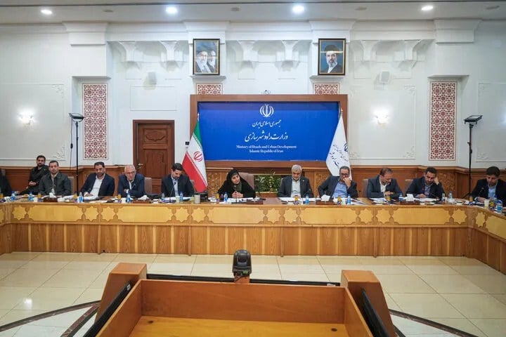 برنامه دولت برای جبران خسارات سامانه حمل و نقل هوایی و حمایت از شرکت‌های هواپیمایی/ دستور وزیر برای تشکیل کارگروه ویژه برای رفع مشکلات موجود