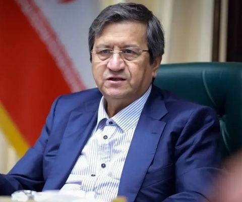 هشدار همتی به بانک‌ها؛ تعلل در واگذاری املاک و سهام هزینه‌ساز می‌شود
