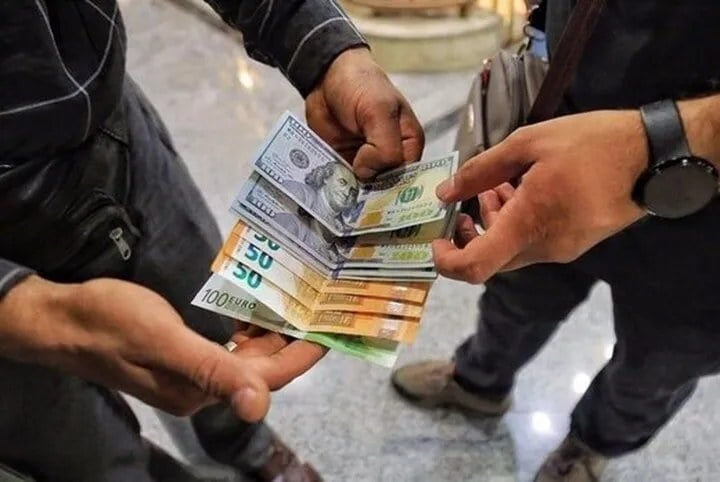 بازدهی بازار ارز در هفته نخست مهر ۱۴۰۵ / دلار هرات صدرنشین شد، یورو و درهم رکورد زدند