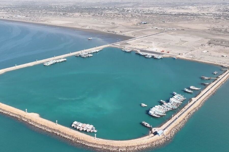 جهش ۲۵۰ درصدی تخلیه و بارگیری کالا در بندر سیریک