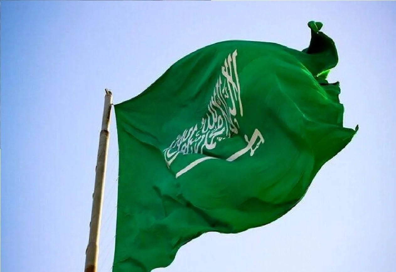 آسمان ریاض ملتهب شد / عربستان وقوع دو حمله به فرودگاه را تایید کرد