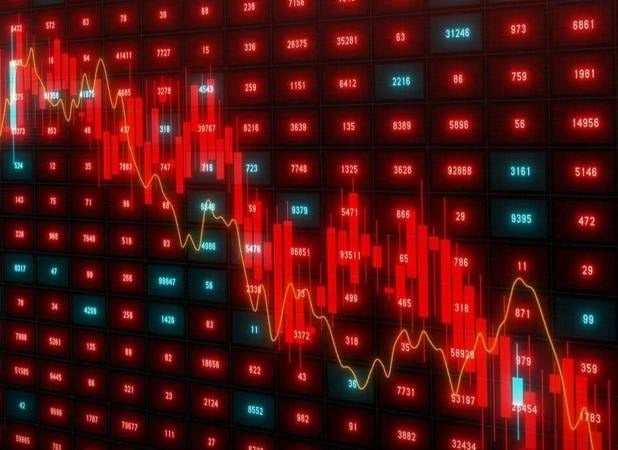 خرسیها تالار سعادتآباد را فتح کردند