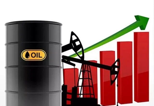 افزایش قیمت نفت در سایه تنش‌های خلیج فارس و تخلیه دفتر آرامکو