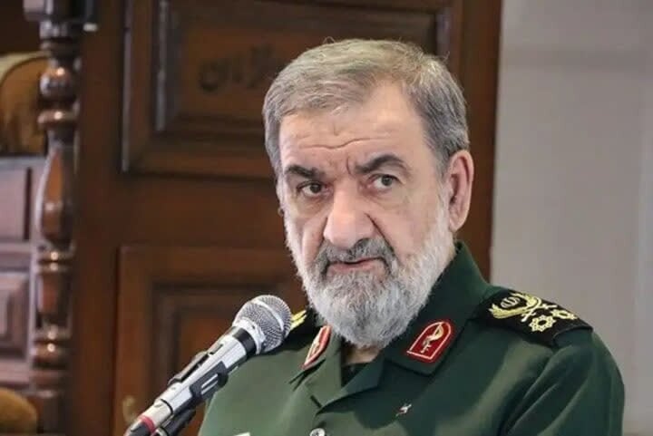 محسن رضایی: در صورت ازسرگیری جنگ، به دیتاسنترها و زیرساختهای هوش مصنوعی منطقه حمله میکنیم