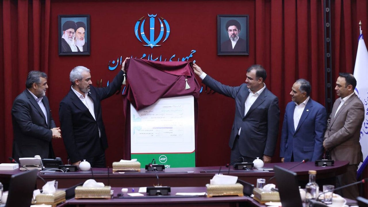 وزیر اقتصاد: برات الکترونیکی میتواند از انباشت بدهی بیمهها به شبکه سلامت جلوگیری کند