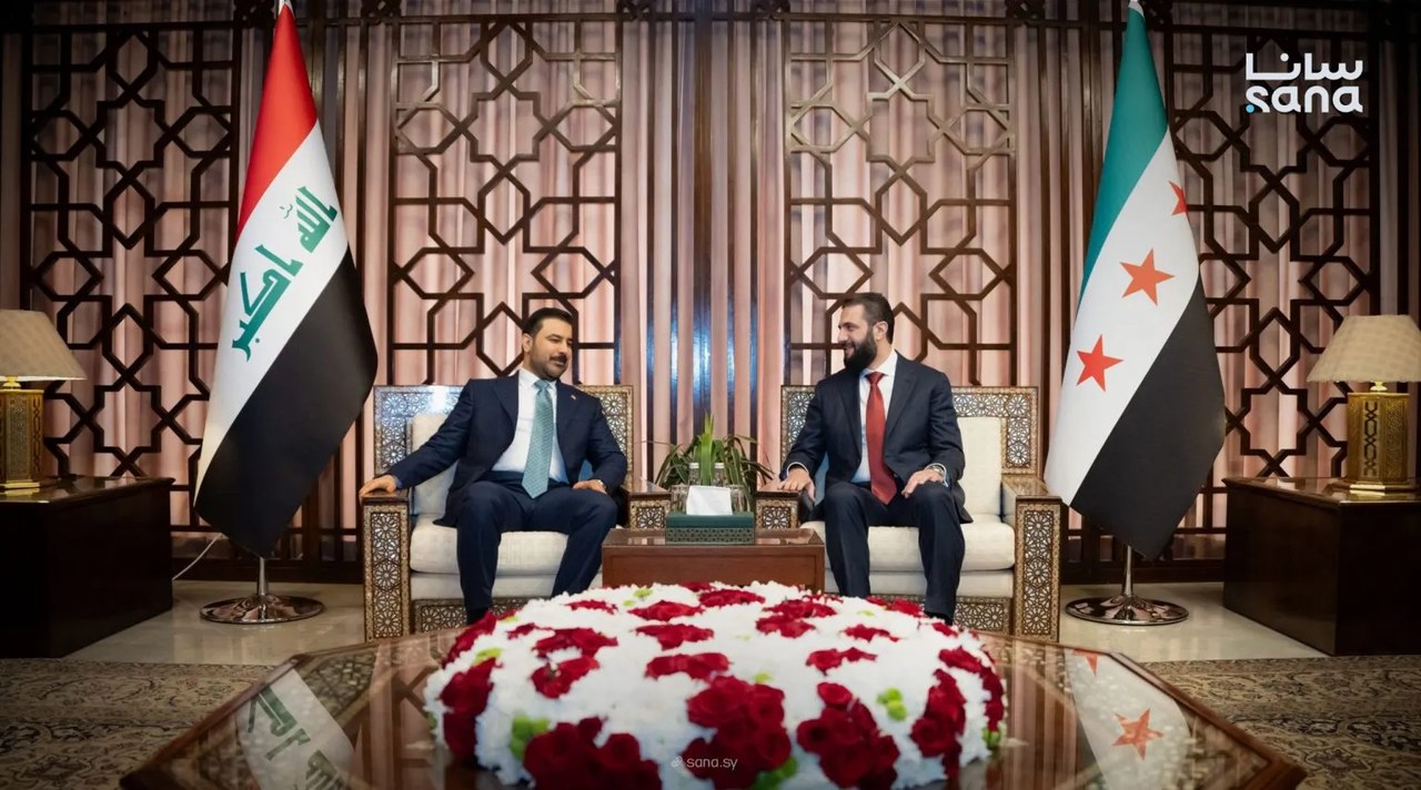 اولین سفر نخست وزیر عراق به سوریه بعد از سقوط بشار اسد/ زیارت حرم حضرت زینب و مسجد اموی (+عکس) / کمک 10 میلیون دلاری علی الزیدی به حرم و مسجد از حساب شخصی