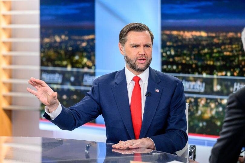 قیمت بنزین هر بار که یک دیکتاتور تصمیم میگیرد بدخلقی کند، سر به فلک میکشد | قیمت انرژی در زمان بایدن و آغاز جنگ اوکراین افزایش یافت!