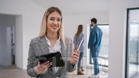 پذیرهنویسی املاک و مستغلات تجاری: فرآیند ارزیابی وام