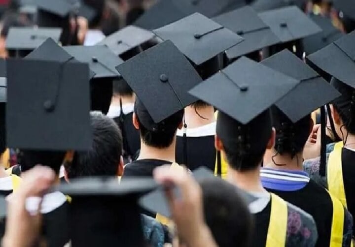 مشوقهای دولت برای بازگشت نخبگان؛ از تسهیلات مسکن تا حمایت پژوهشی