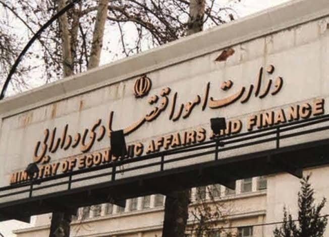 رونمایی از روش‌های نوین تأمین مالی دولت و ظرفیت‌های جدید اقتصادی برای مقابله با تحریم‌ها