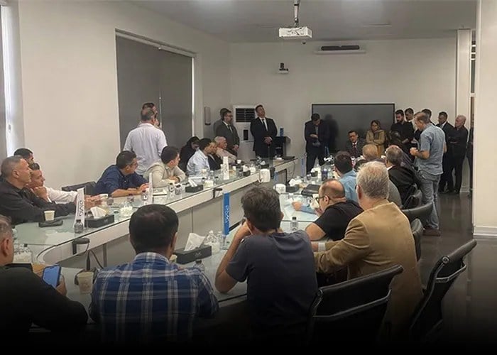 پاسخگویی مستقیم مدیران پرشیا خودرو به مشتریان؛ ارسال خودروها از مبدأ خارجی وارد مرحله اجرایی شد