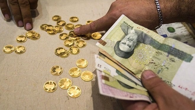 ریزش همزمان قیمت دلار و طلا در بازار