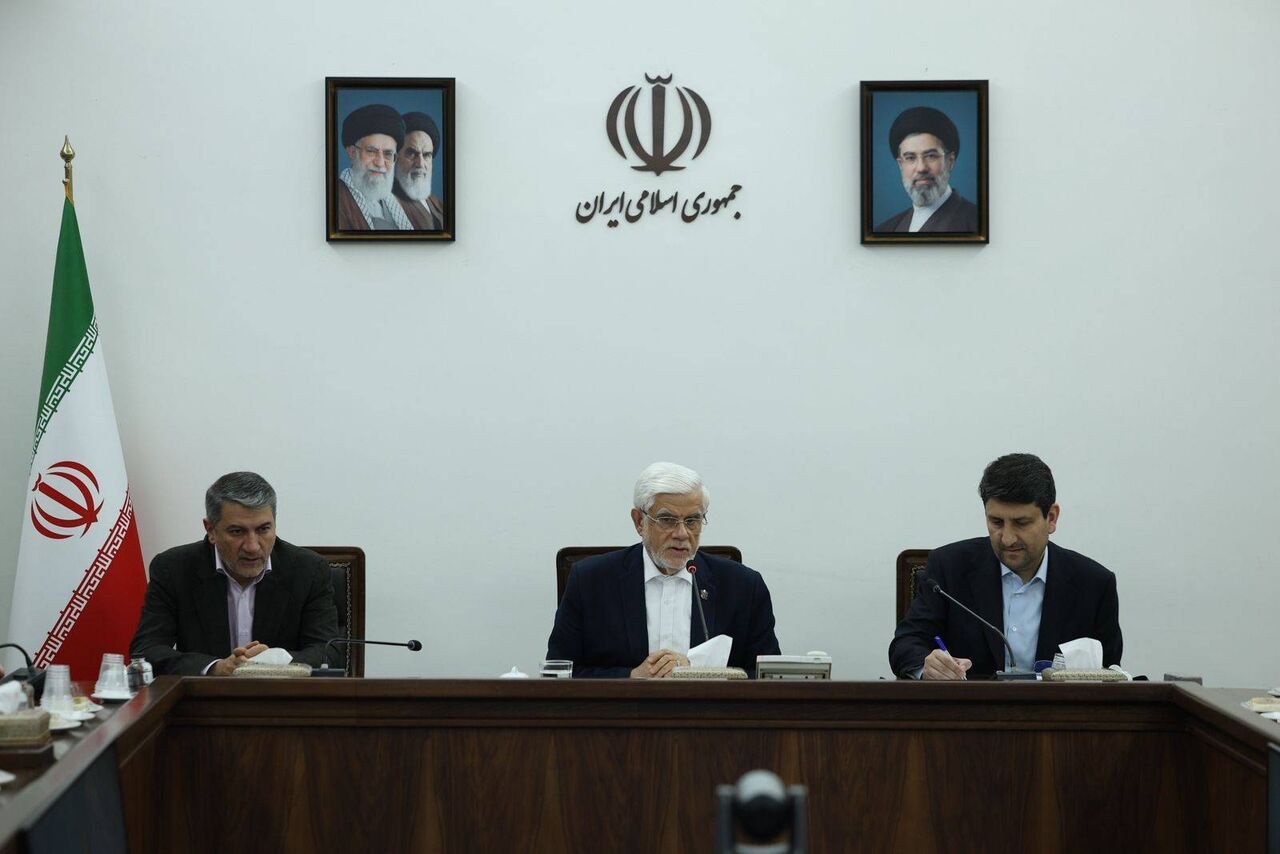 عارف دستور تشکیل کارگروه دائمی برای تدوین قوانین فضای دیجیتال را صادر کرد