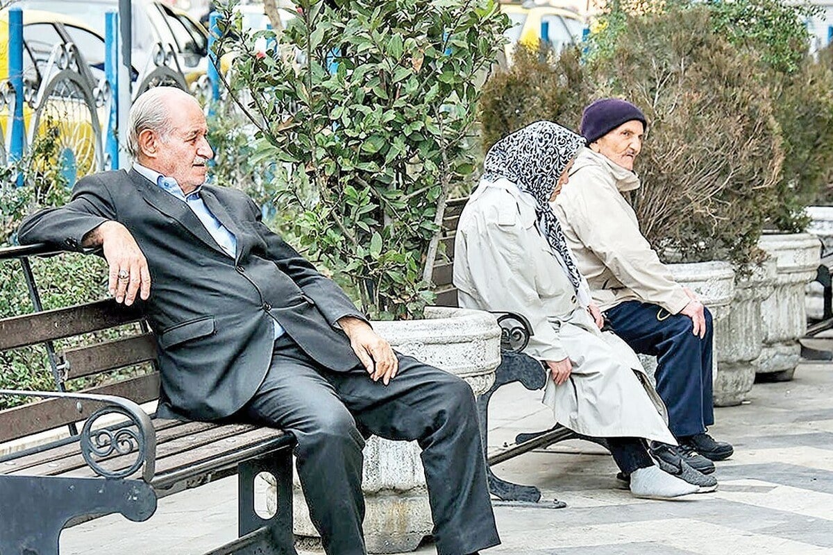 وام سفر بازنشستگان با اقامت و وعدههای غذایی؛ جزئیات تسهیلات تازه
