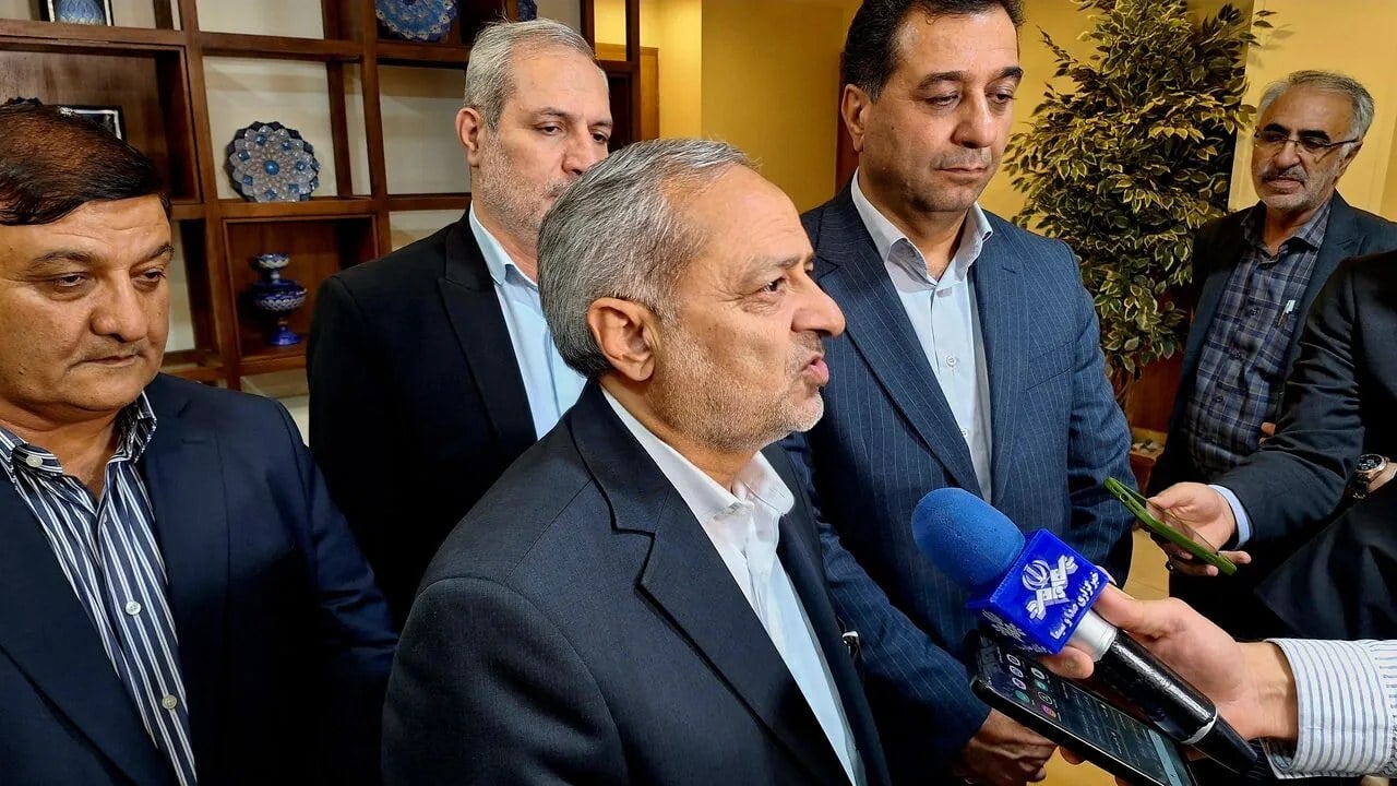 پیگیری بسته معیشتی فرهنگیان فراتر از افزایش حقوق