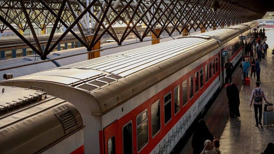 خبری مهم درباره افزایش قیمت بلیت قطار در اول آبان