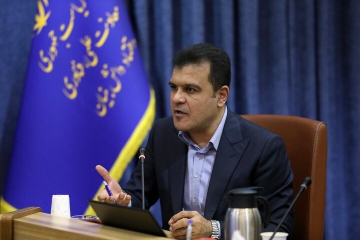 شفاف سازی افشین درباره ماجرای واردات خودرو توسط نخبگان