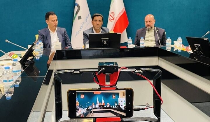 نشست تخصصی بررسی اوضاع و شرایط صنعت دارو در شهرک صنعتی دارویی برکت برگزار شد